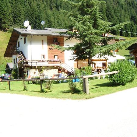 Albergo Lozen Canal San Bovo Bagian luar foto