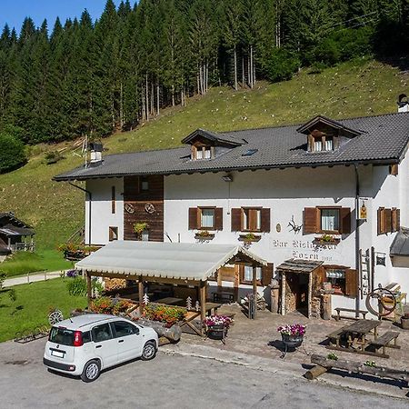 Albergo Lozen Canal San Bovo Bagian luar foto